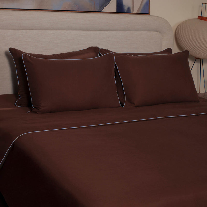 Piped Edge (Mocha & Mist)